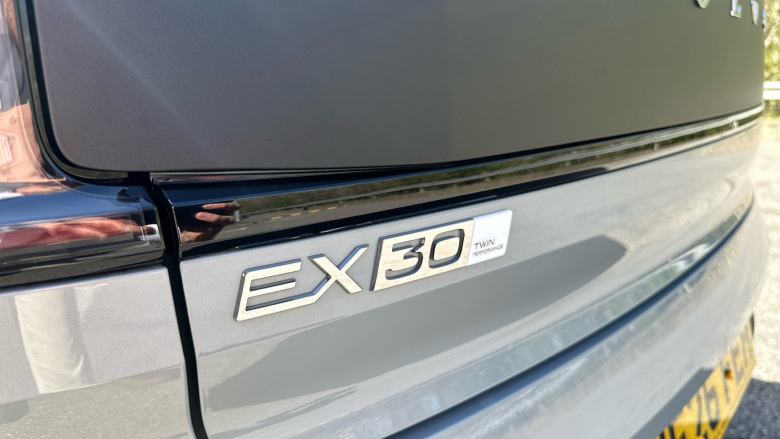 Volvo EX30 315kW TM Perf Cross Country Ultra 69kWh 5dr Auto Electric Estate